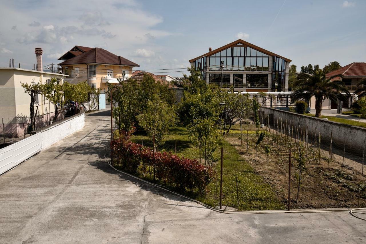 Villa Garden Shkodra 外观 照片