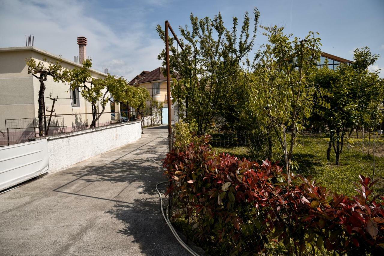 Villa Garden Shkodra 外观 照片